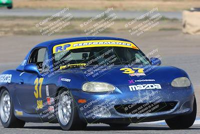 media/Oct-15-2023-CalClub SCCA (Sun) [[64237f672e]]/Group 4/Race/